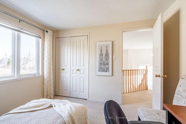 Additional image 20 of 22 BRIDGEPORT Cres