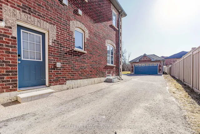 Additional image 34 of 78 Hollowgrove Blvd