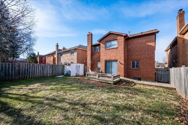 Additional image 32 of 83 Lord Simcoe Dr