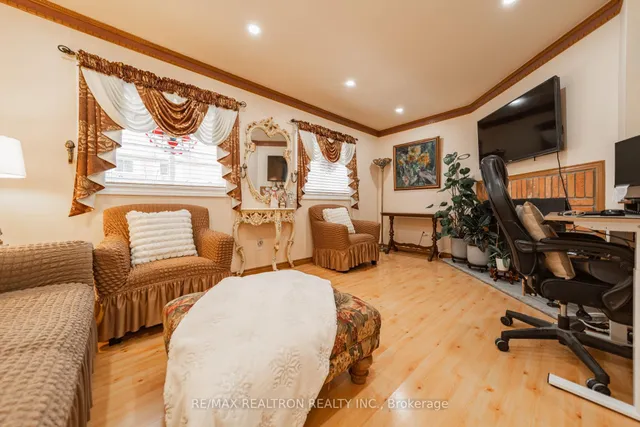 Additional image 21 of 200 Murison Blvd Unit 74