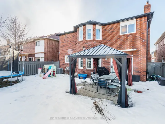 Additional image 38 of 44 Hollybush St