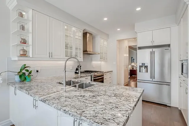 Additional image 8 of 2141 Country Club Dr Unit 11