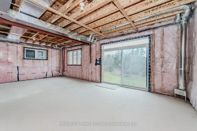 Additional image 33 of 321 Woodbine Ave