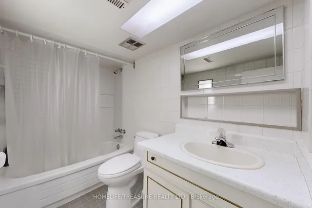 Additional image 31 of 44 Grandville Ave