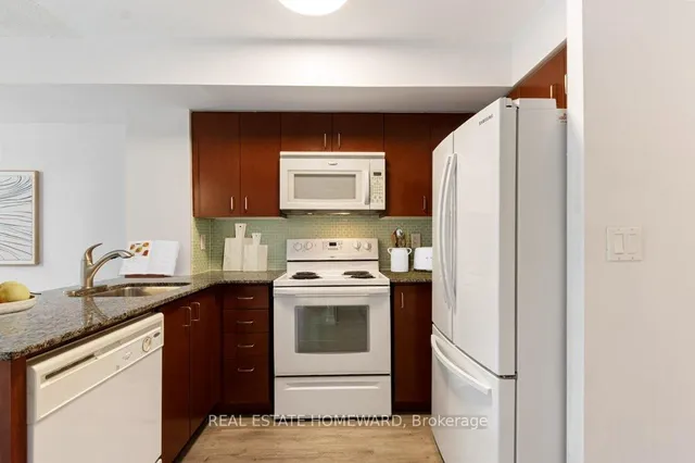 Additional image 15 of 76 Shuter St Unit 301