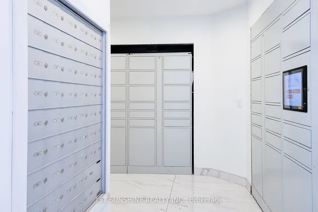 Additional image 30 of 15 Queen St Unit 1703