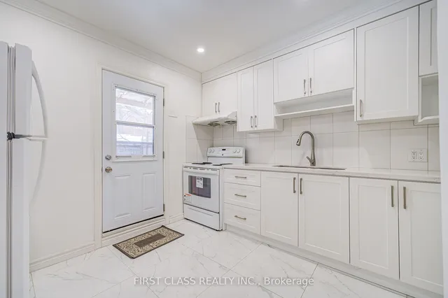 Additional image 17 of 3 Clinton Pl