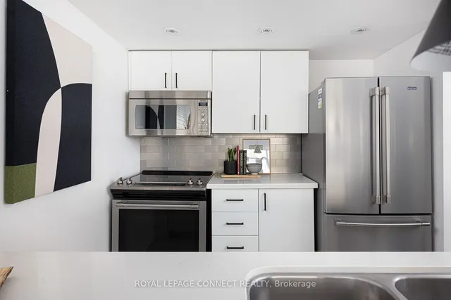 Additional image 13 of 705 King St Unit 1105