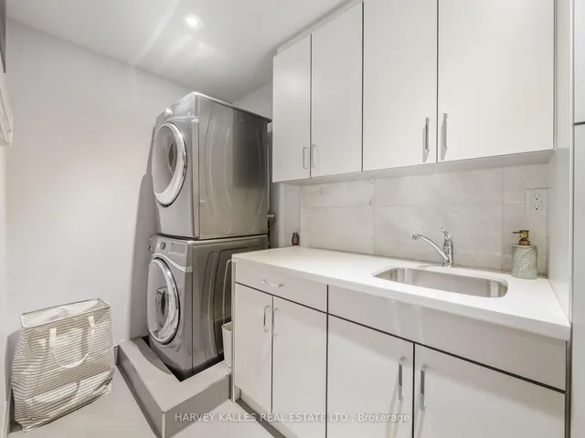 Additional image 35 of 2506 Bayview Ave