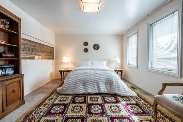 Additional image 35 of 887 MONTGOMERY Dr