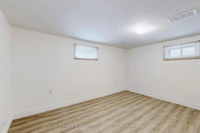 Additional image 26 of 6 Azrock Rd