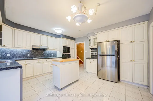 Additional image 13 of 12 Sorrel Crt