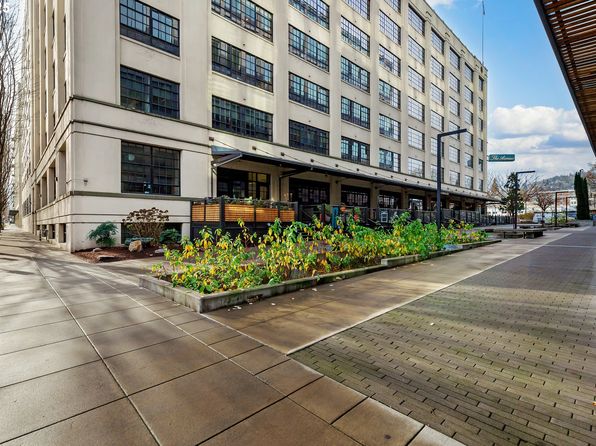 1400 NW Irving St APT 114, Portland, OR 97209
