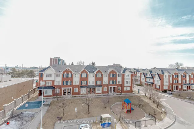 Additional image 39 of 215 Queen St Unit 403