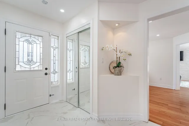 Additional image 3 of 577 Caverhill Cres