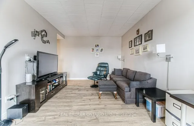 Additional image 10 of 29 West Ave Unit 702