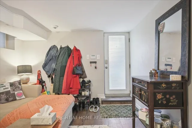 Additional image 24 of 151 Niagara St