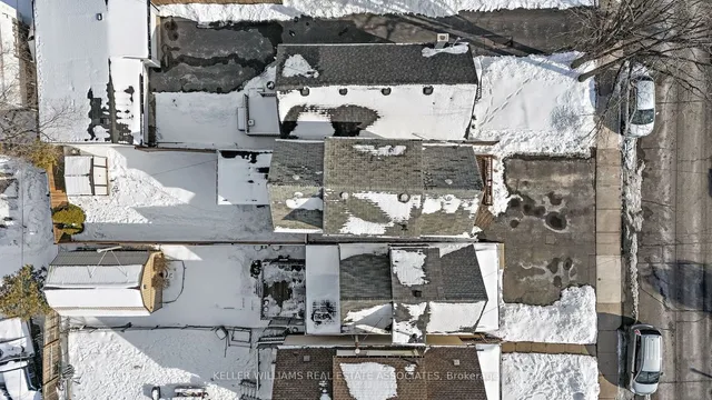 Additional image 32 of 29 Newlands Ave