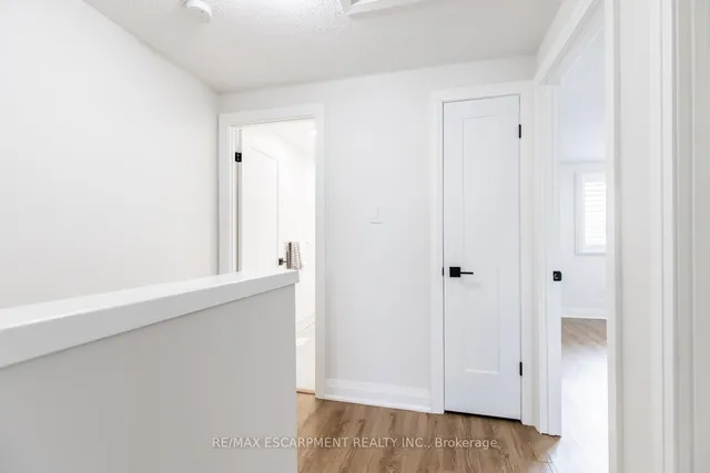 Additional image 21 of 150 Gateshead Cres Unit 101