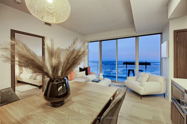 Additional image 38 of 17 Bathurst St Unit 3602