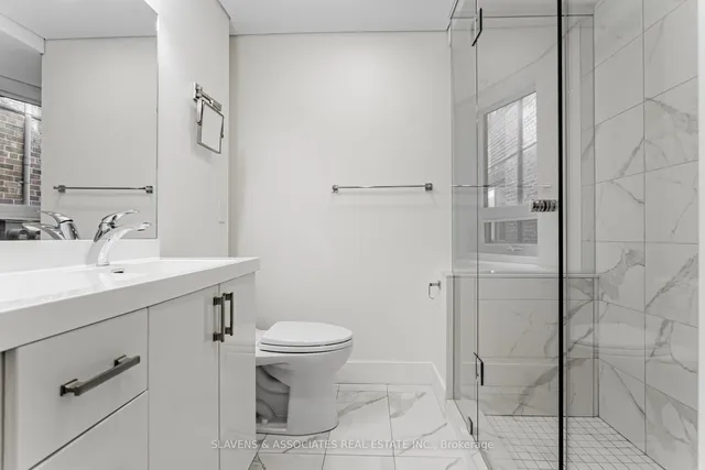 Additional image 15 of 1088 Avenue Rd