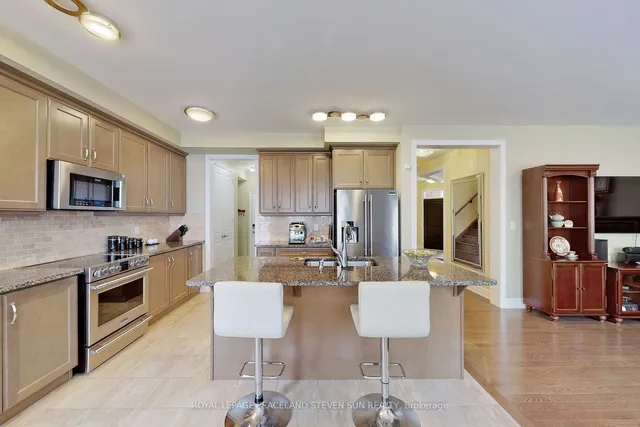 Additional image 11 of 135 Beaveridge Ave