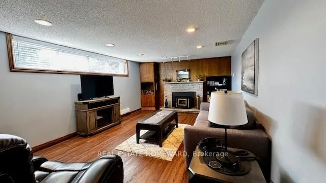 Additional image 17 of 12 Kenewen Crt