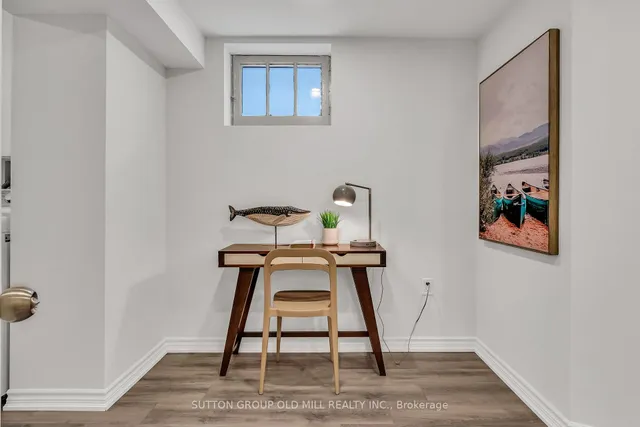 Additional image 31 of 41 Fourth St