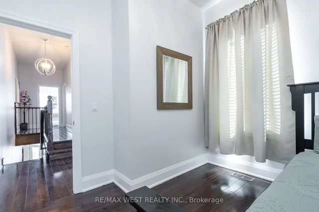 Additional image 34 of 540 Dufferin St