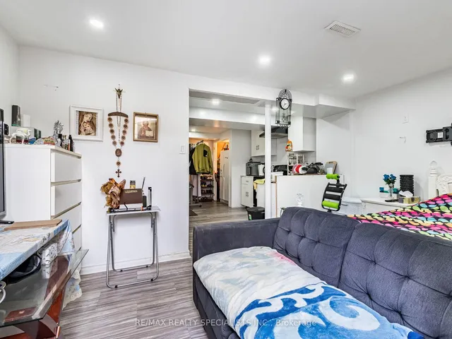 Additional image 27 of 73 Zia Dodda Cres