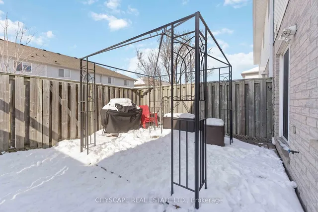 Additional image 40 of 76 Frances Ave Unit 14