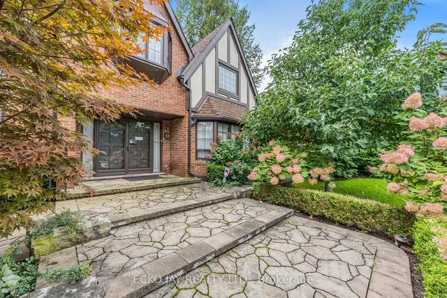 Additional image 2 of 11 Tofino Cres