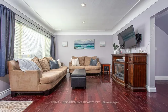 Additional image 9 of 61 Northcliffe Ave