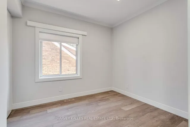 Additional image 38 of 194 Sheldrake Blvd