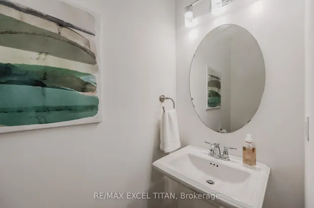 Additional image 19 of 498 Thomas Slee Dr