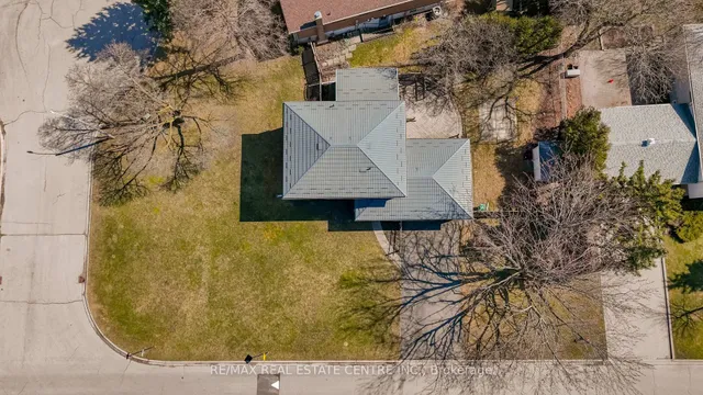 Additional image 39 of 24 Crawley Dr