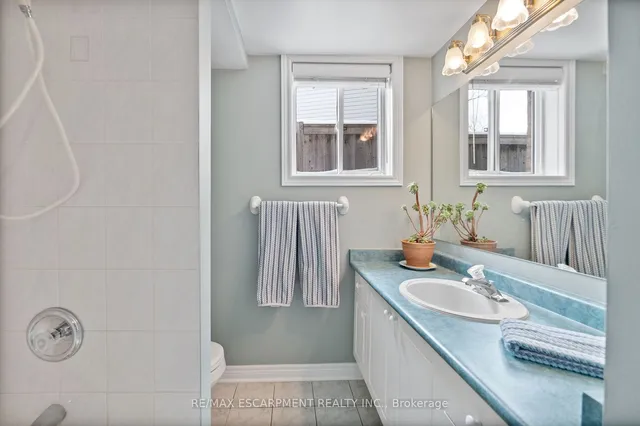 Additional image 37 of 46 Pentland Rd