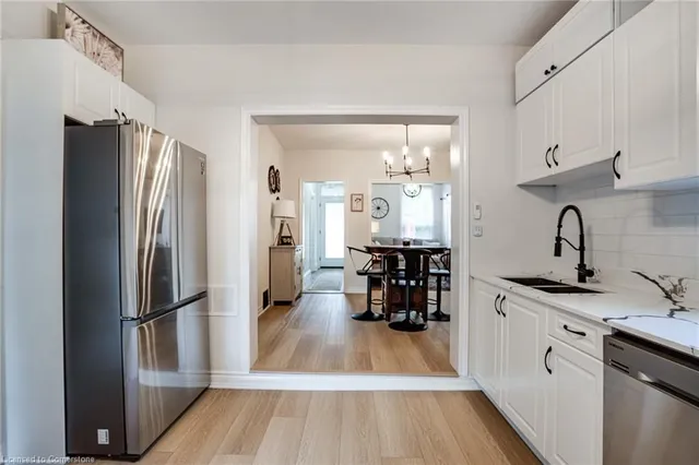 Additional image 19 of 44 Steven St