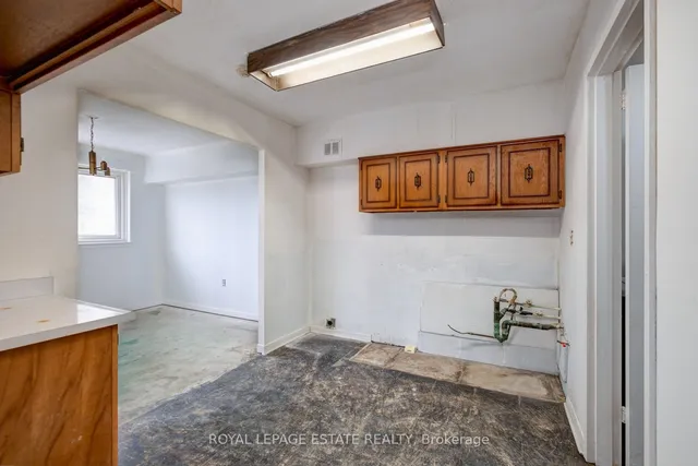 Additional image 10 of 110 Ling Rd Unit #15