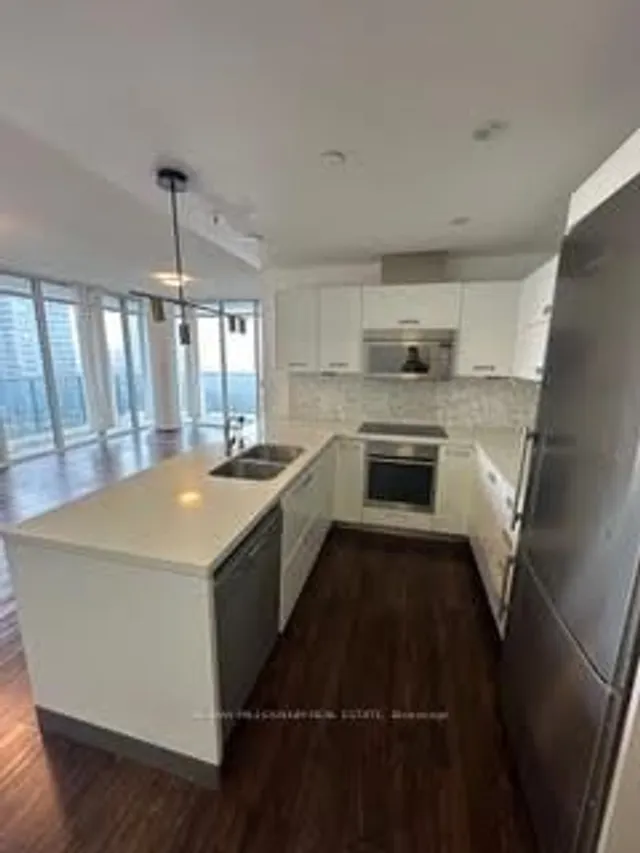 Additional image 11 of 90 Park Lawn Rd Unit 1616