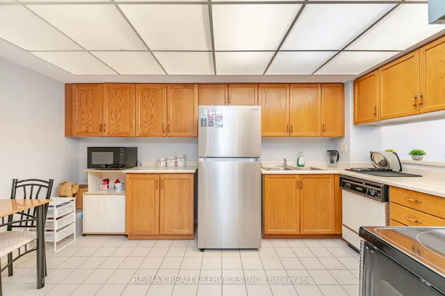 Additional image 12 of 330 Mill St Unit 402