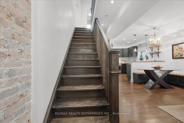 Additional image 8 of 3 Rockwell Ave