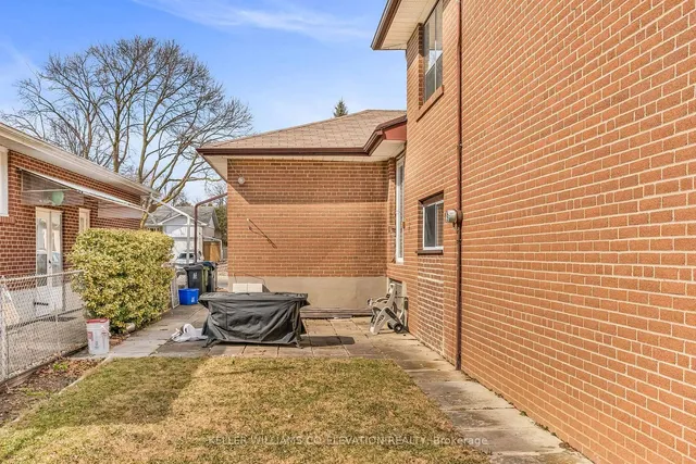 Additional image 47 of 217 La Rose Ave