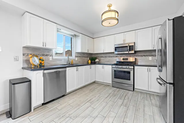 Additional image 14 of 130 Bastille St