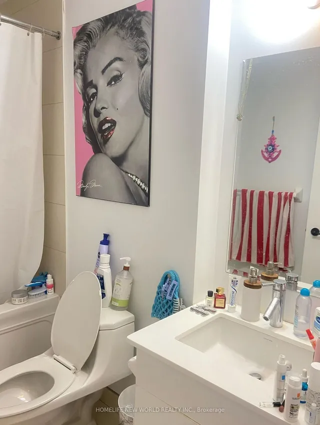 Additional image 8 of 426 University Ave Unit 3909