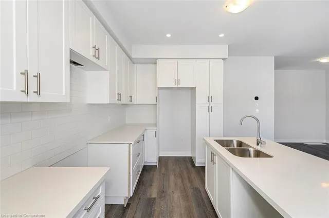 Additional image 12 of 205 Thames Way Unit 44
