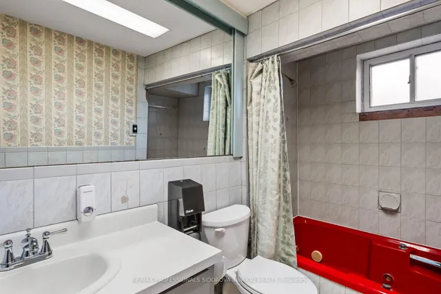 Additional image 21 of 330 Gilmour Ave