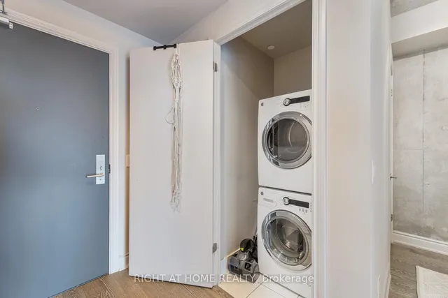 Additional image 16 of 608 Richmond St Unit 320