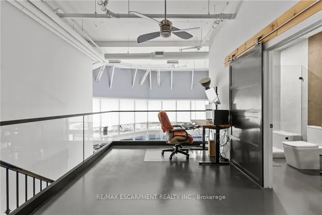 Additional image 25 of 66 Bay St Unit 105