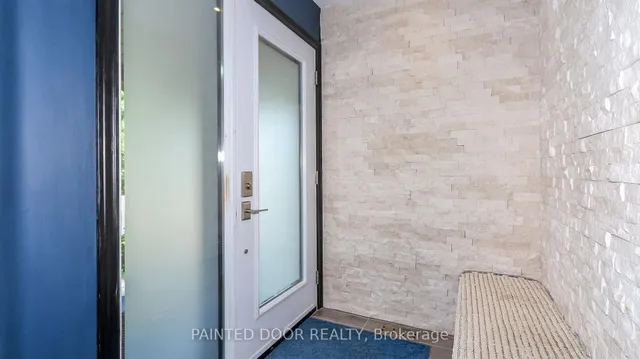 Additional image 3 of 20 Manett Cres